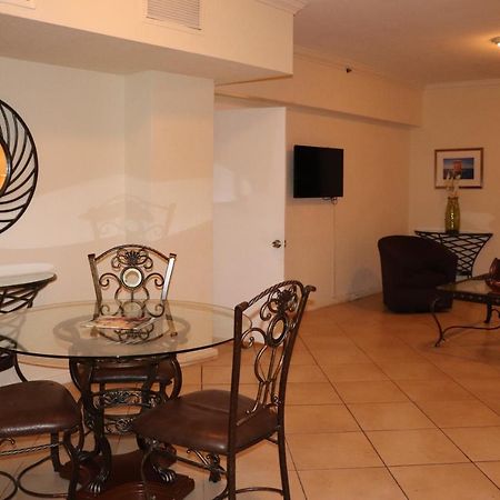 On Hollywood Beach - Affordable Two Bedrooms Sleeps 6 With Two Bathrooms Дания-Бич Экстерьер фото