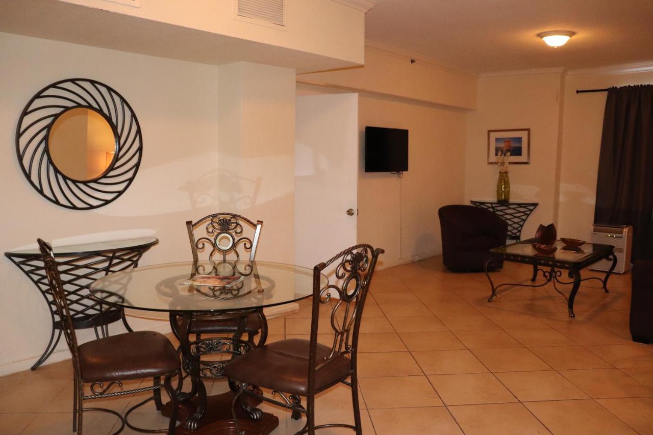 On Hollywood Beach - Affordable Two Bedrooms Sleeps 6 With Two Bathrooms Дания-Бич Экстерьер фото